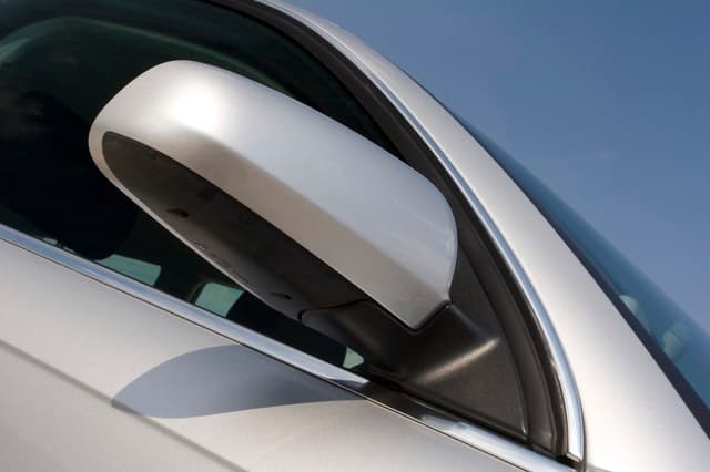 automotive glass tinting